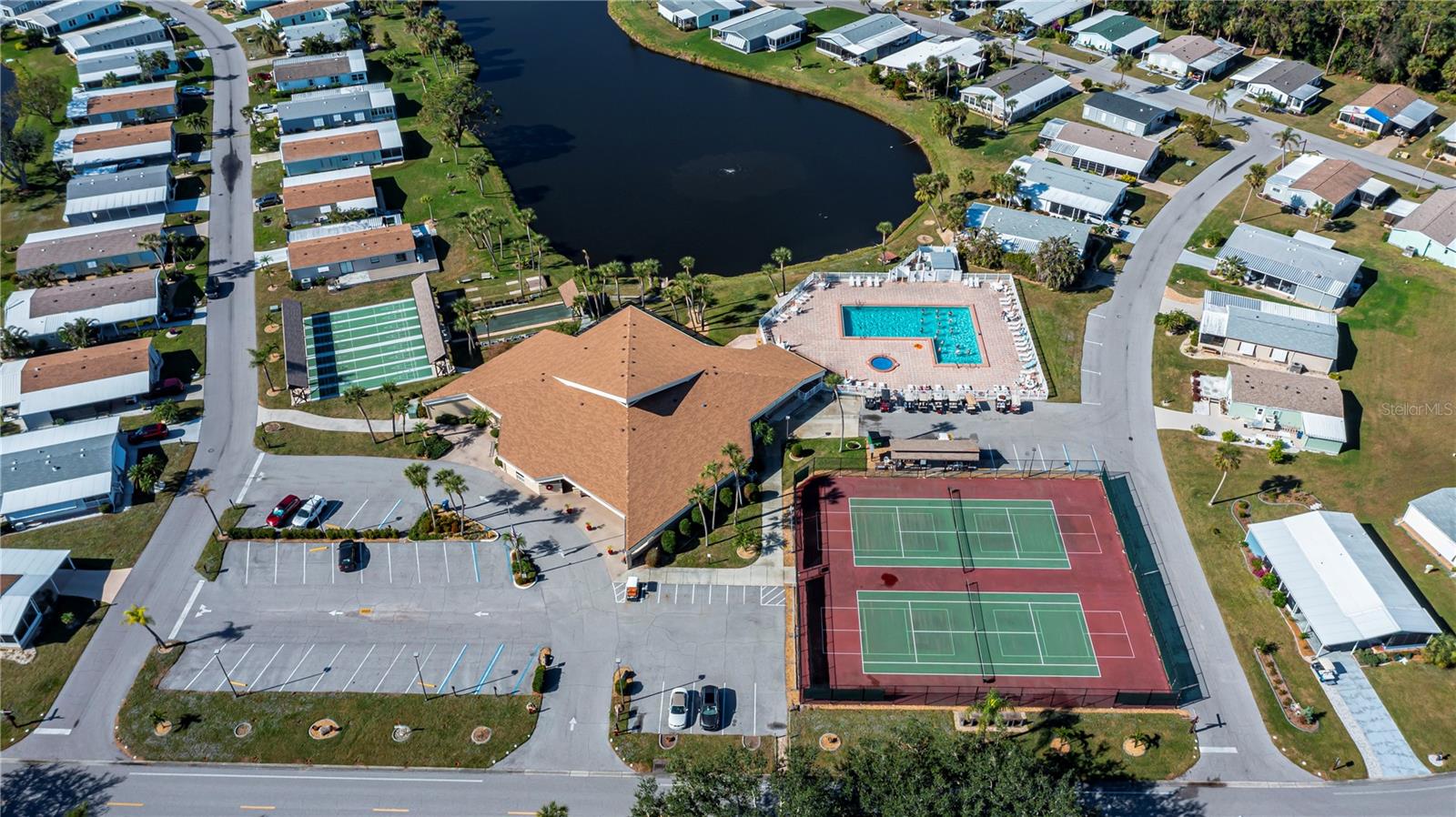 TANGERINE WOODS - Residential