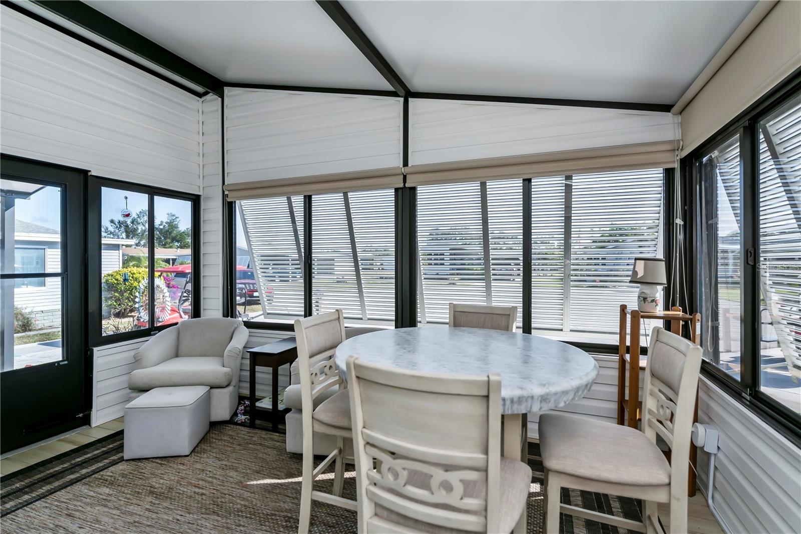 TANGERINE WOODS - Residential