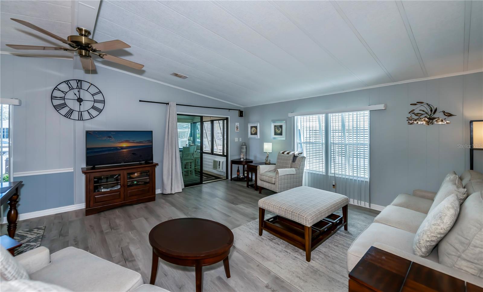 TANGERINE WOODS - Residential