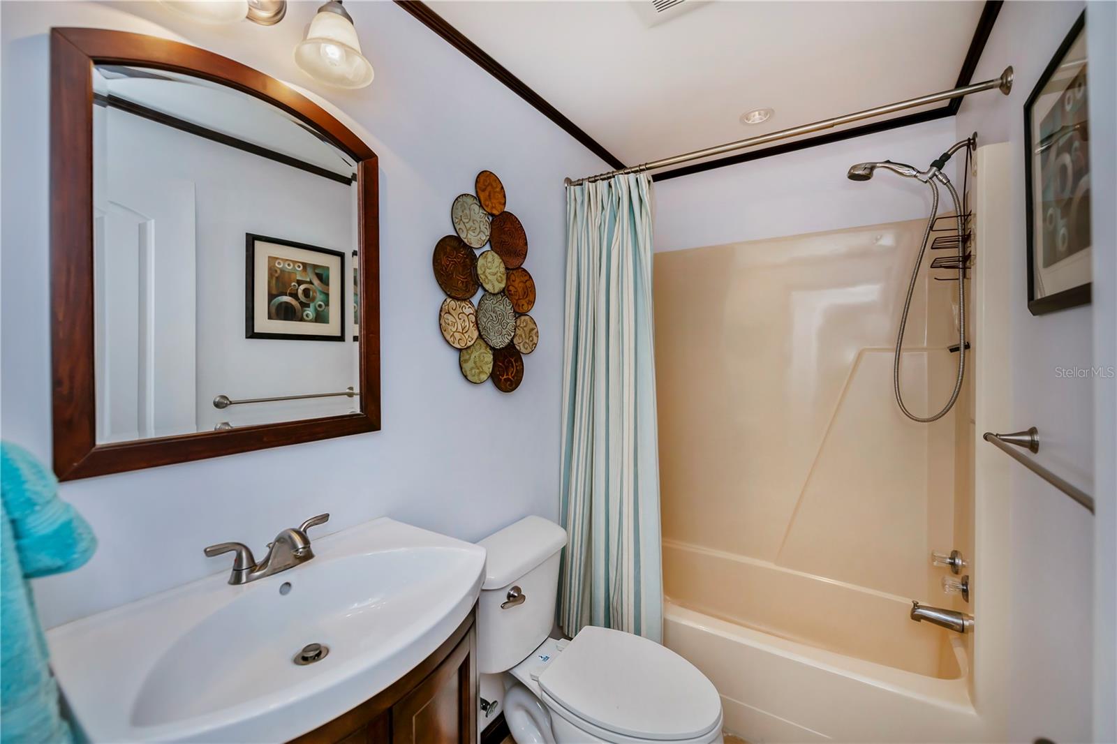 TANGERINE WOODS - Residential