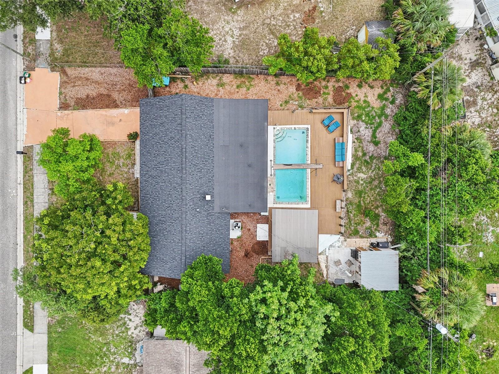 221 N DEVON AVENUE