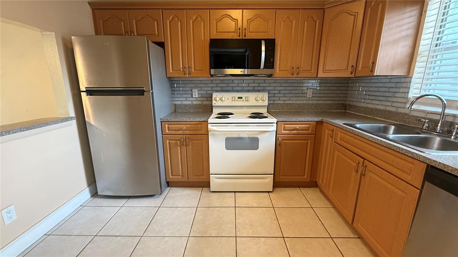 2830 SOMERSET PARK DRIVE 202