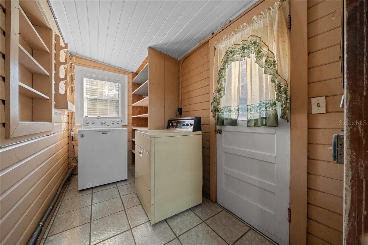 GRAPELAND TERRACE - Residential