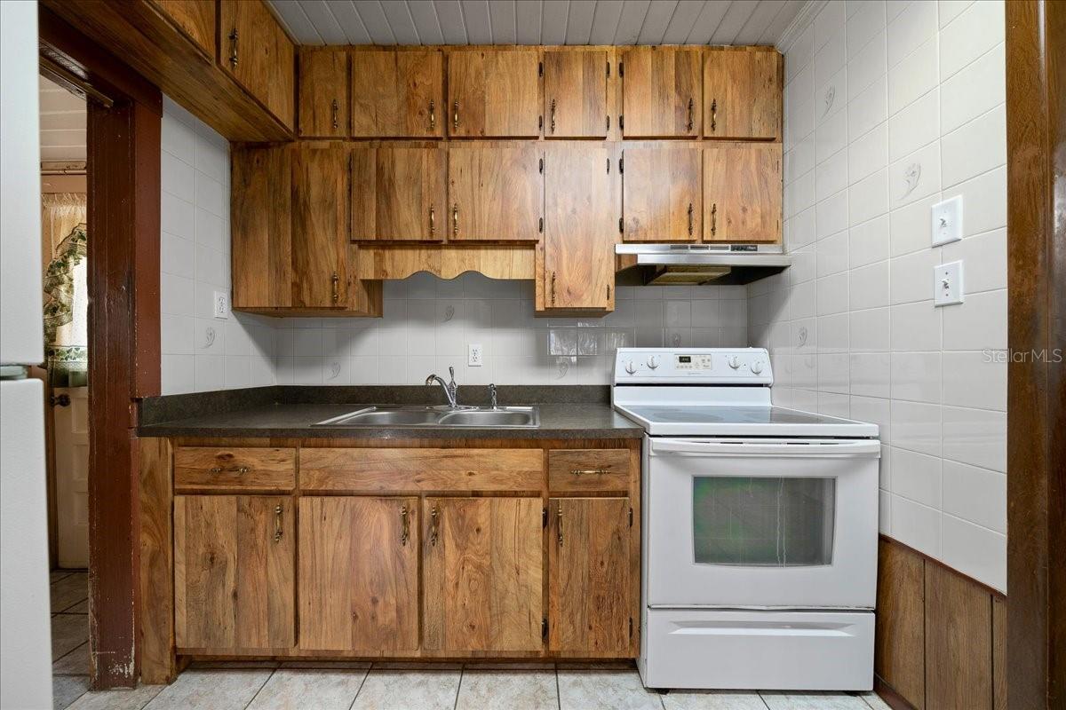 GRAPELAND TERRACE - Residential