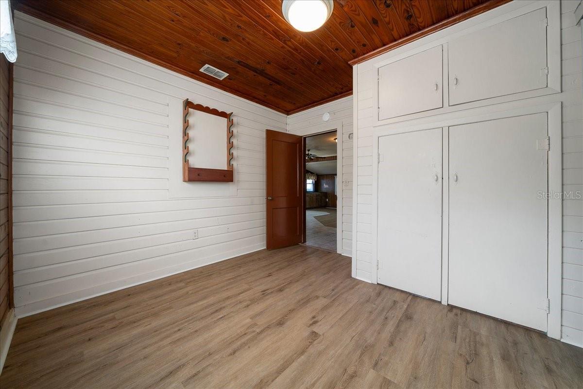 GRAPELAND TERRACE - Residential