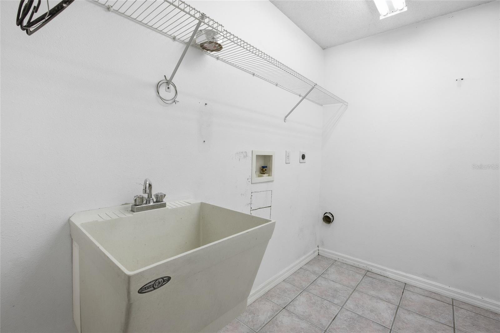 KINGSLAND COUNTRY ESTATES - Residential