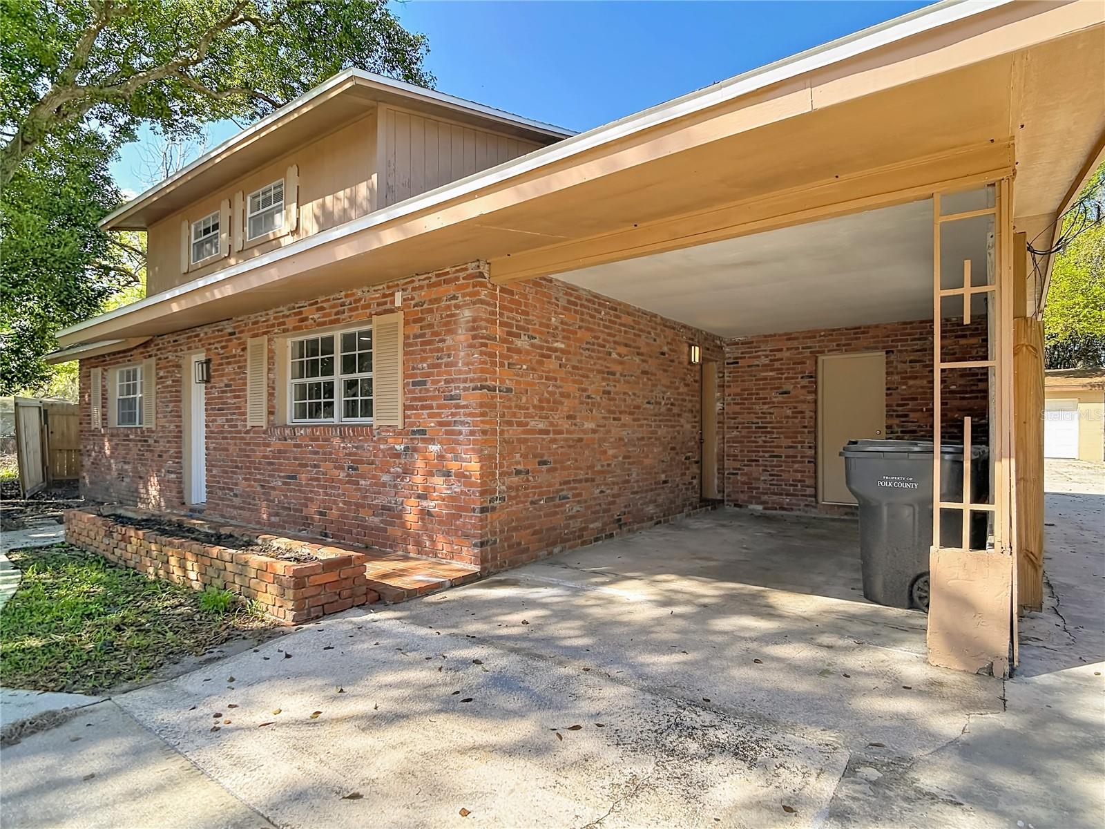 WAHNETA FARMS - Residential