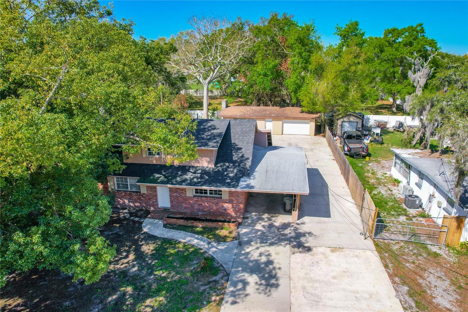 WAHNETA FARMS - Residential