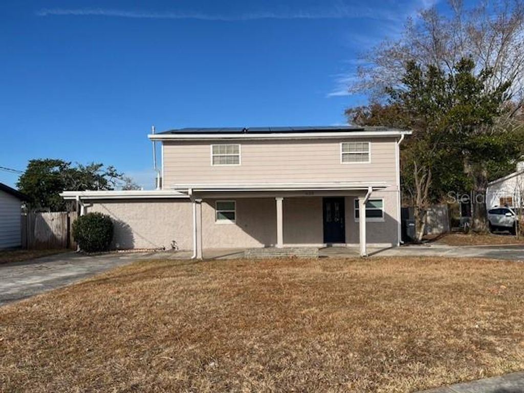 Photo of 635 Lake Holloway Boulevard, Lakeland, FL 33801 (MLS # L4959333)