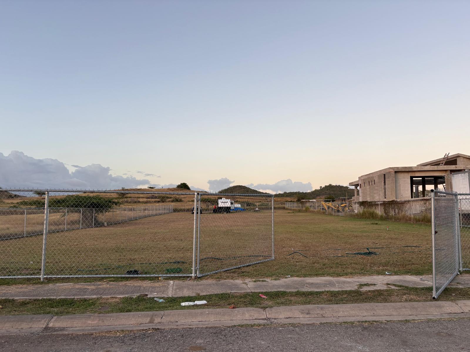 PR-323 KM 1.6 COSTA SALINAS WARD