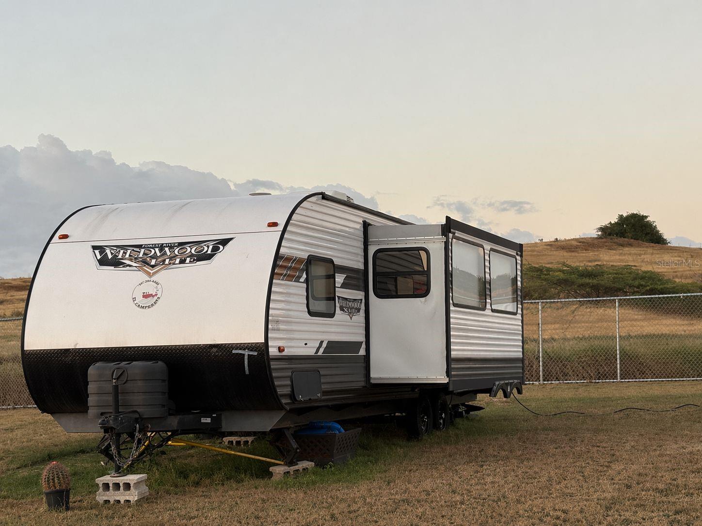 PR-323 KM 1.6 COSTA SALINAS WARD