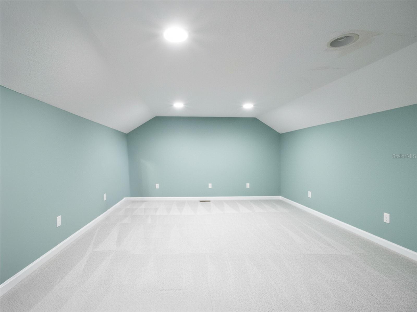 ESTATES AT WINDERMERE - Residential