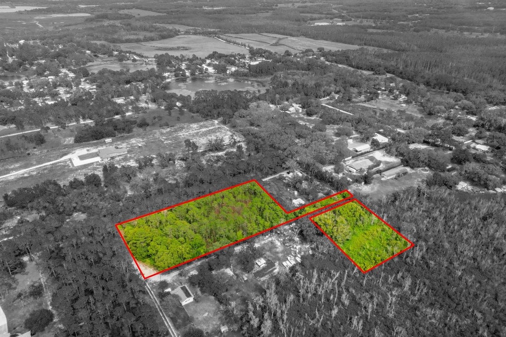 Photo of Tropical Drive, Eustis, FL 32726 (MLS # O6450550)