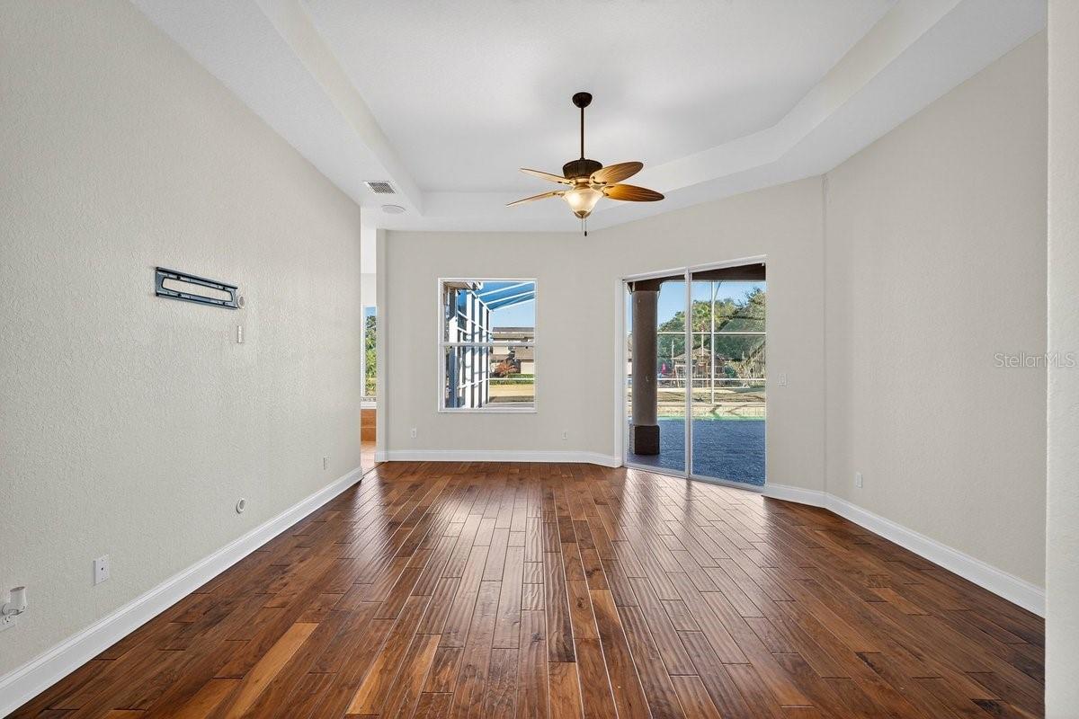 ROLLING HILLS ESTATES PH 01 - Residential