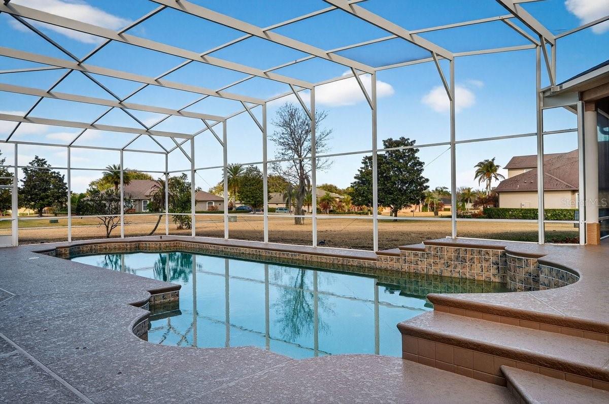 ROLLING HILLS ESTATES PH 01 - Residential