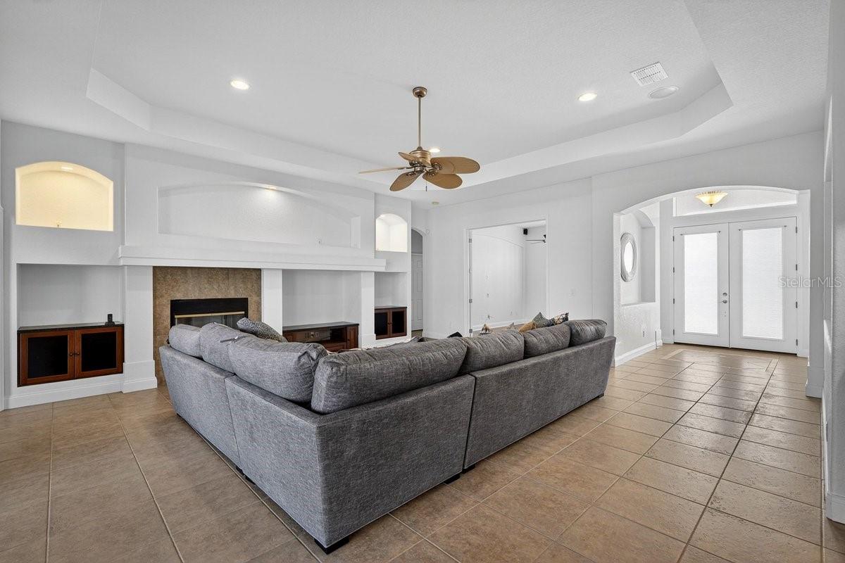 ROLLING HILLS ESTATES PH 01 - Residential