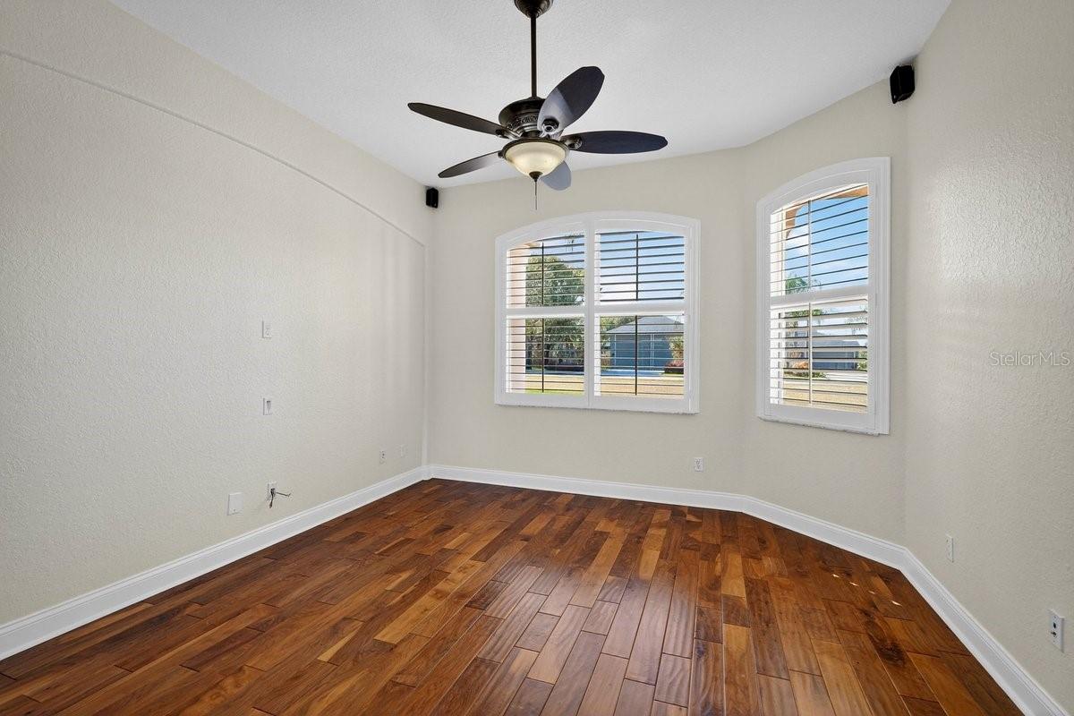 ROLLING HILLS ESTATES PH 01 - Residential