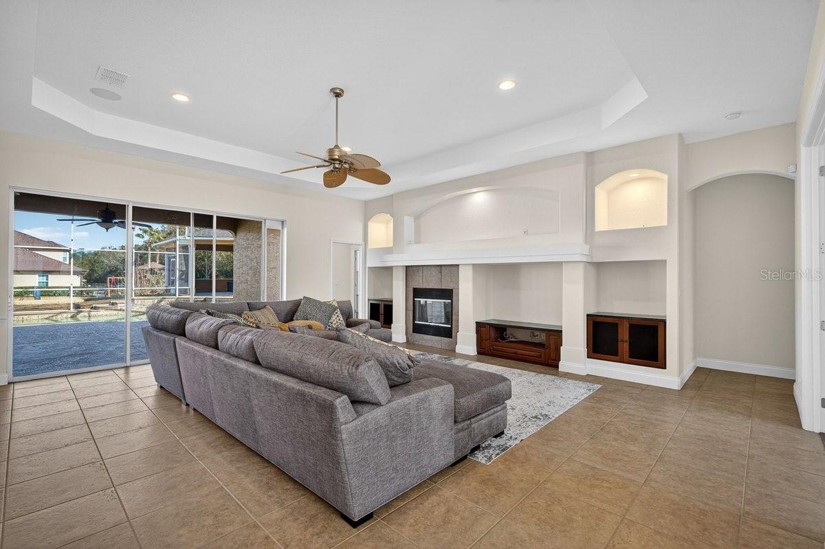 ROLLING HILLS ESTATES PH 01 - Residential