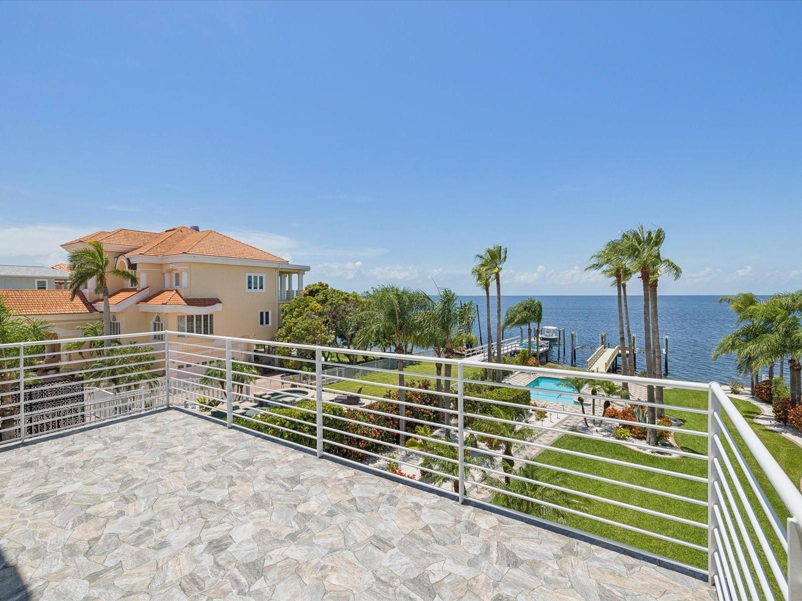 GULF HARBORS SOUTH BEACH - Residential