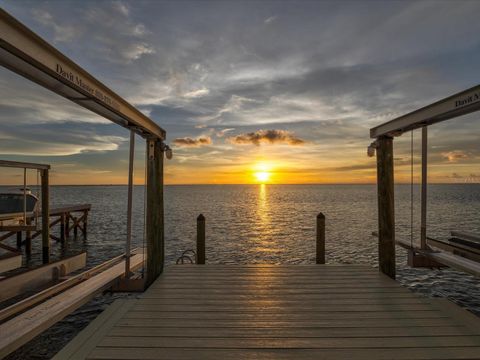 Photo of 5101 Westshore Drive, New Port Richey, FL 34652 (MLS # W7878297)