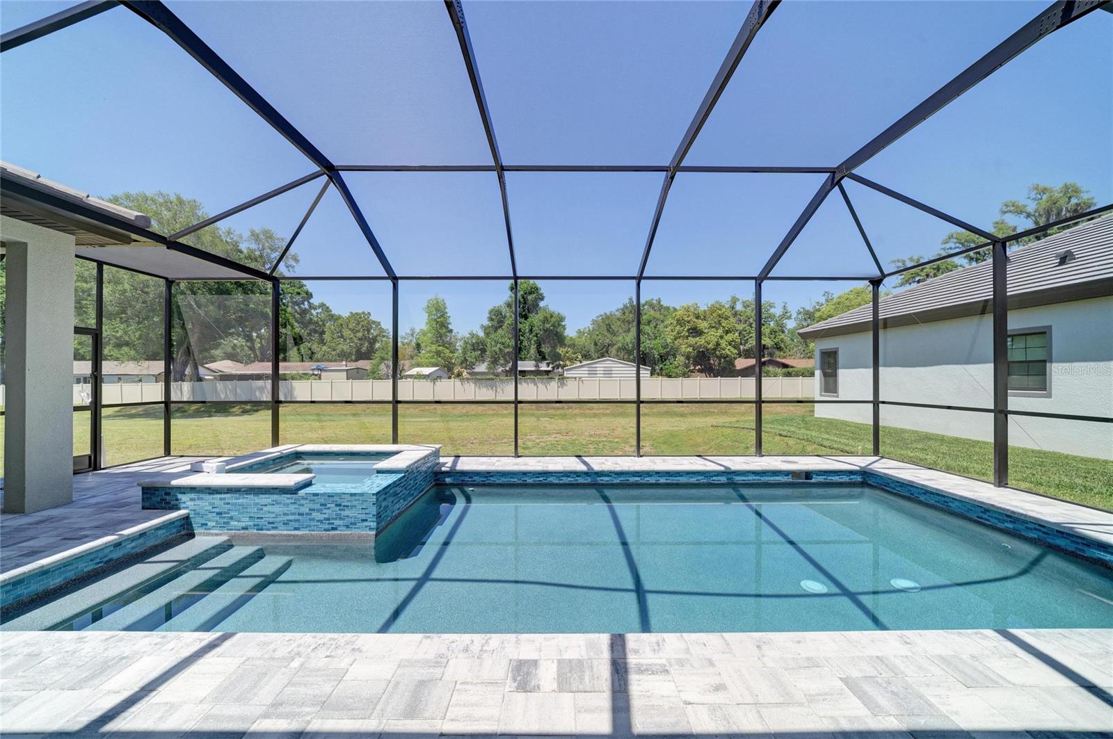 HIDDEN LAKES - Residential