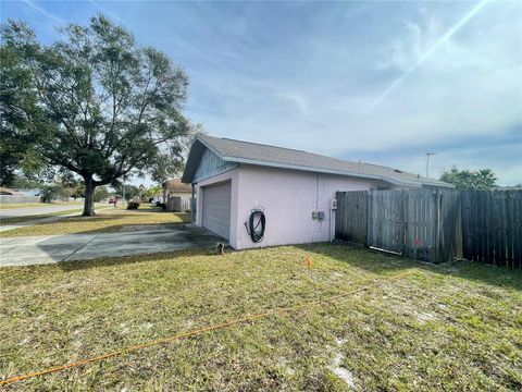 A home in APOPKA