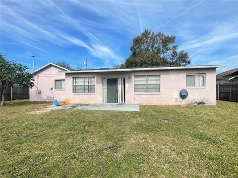 A home in APOPKA