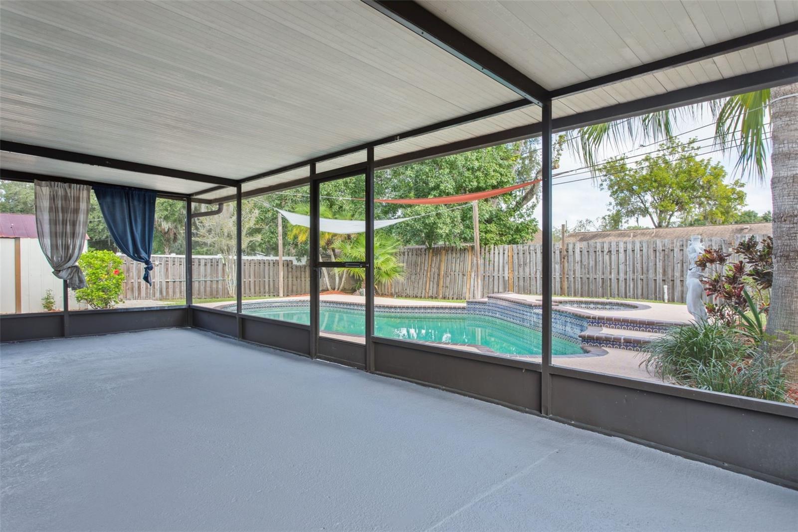 SUNLAKE PARK UNIT 1 - Residential