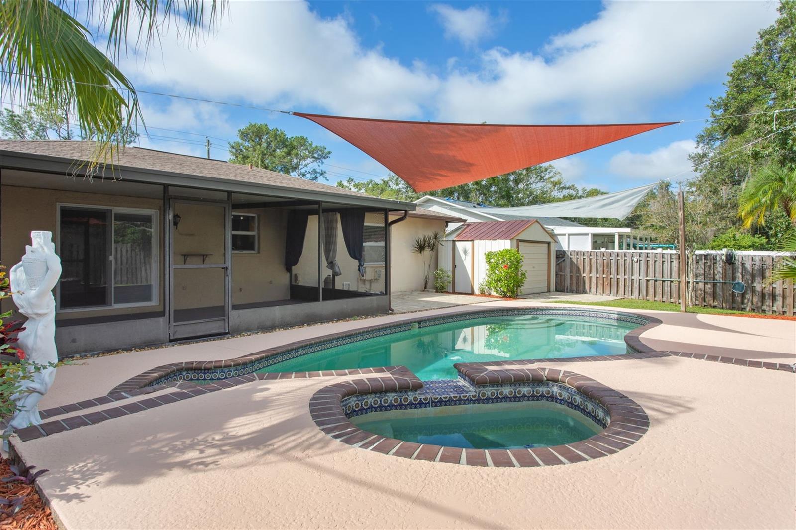 SUNLAKE PARK UNIT 1 - Residential
