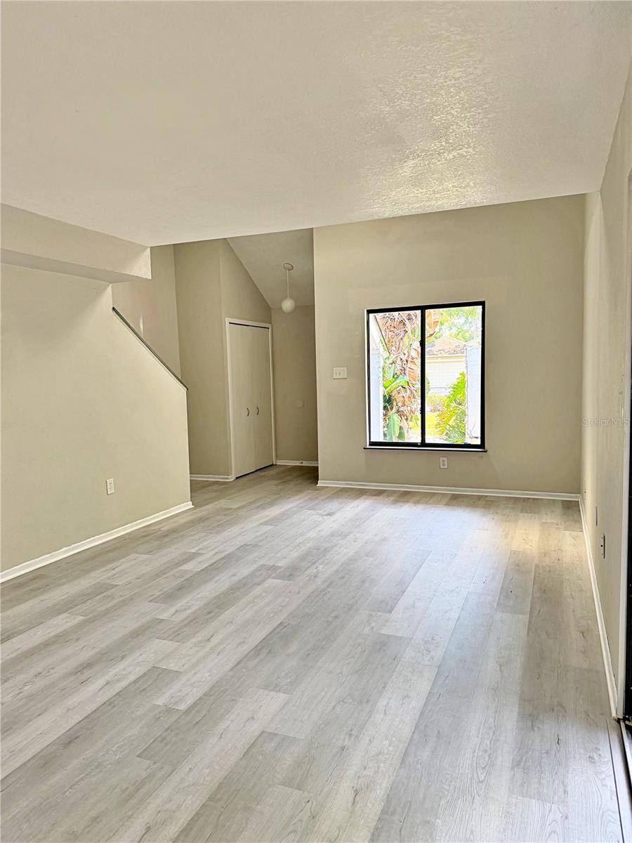 AVONDALE PARK FIRST ADD - Residential Lease