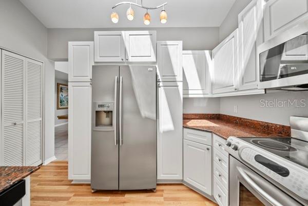 HARBOR OAKS PH I & II - Residential