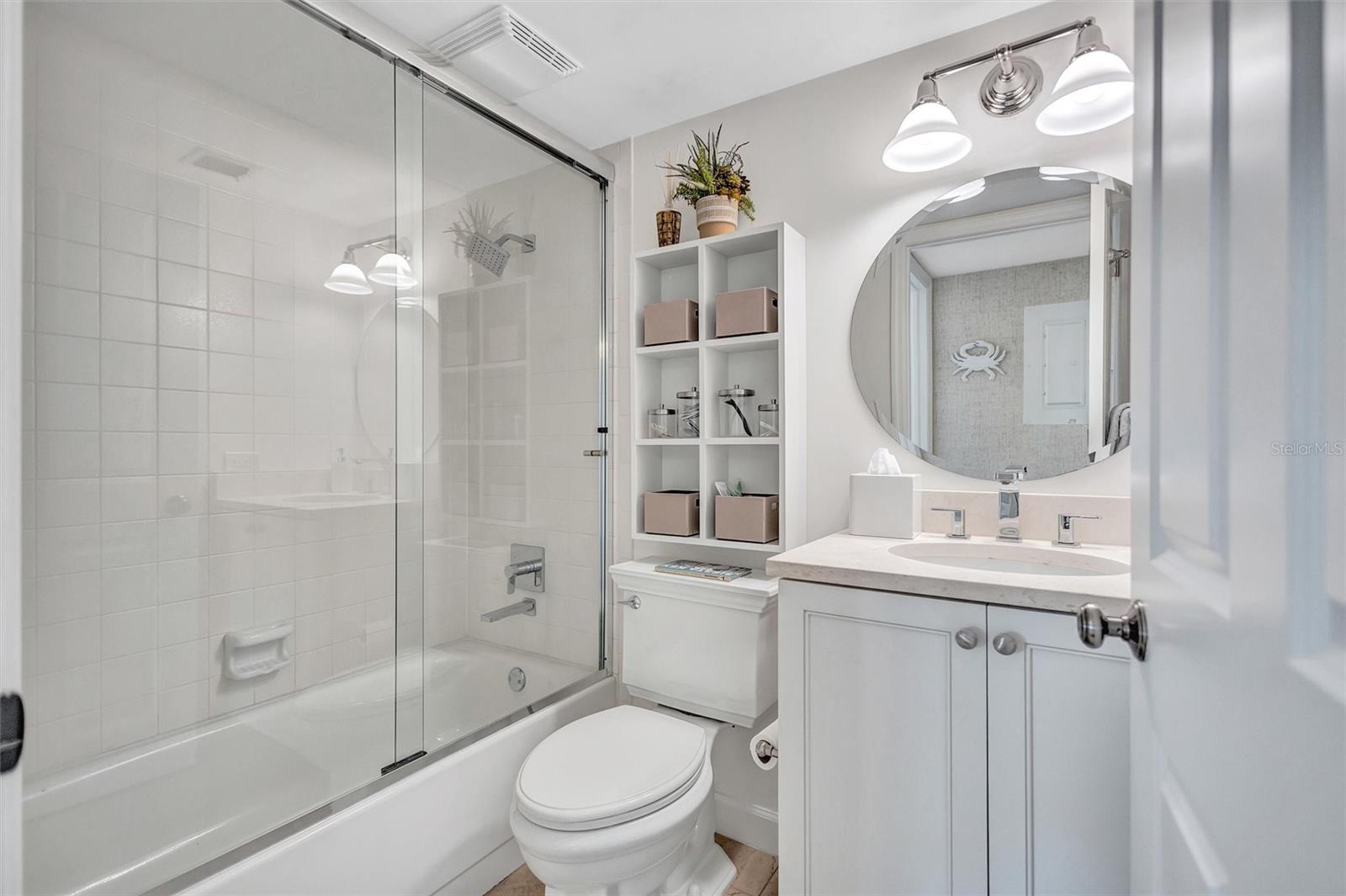 SIESTA BREAKERS - Residential