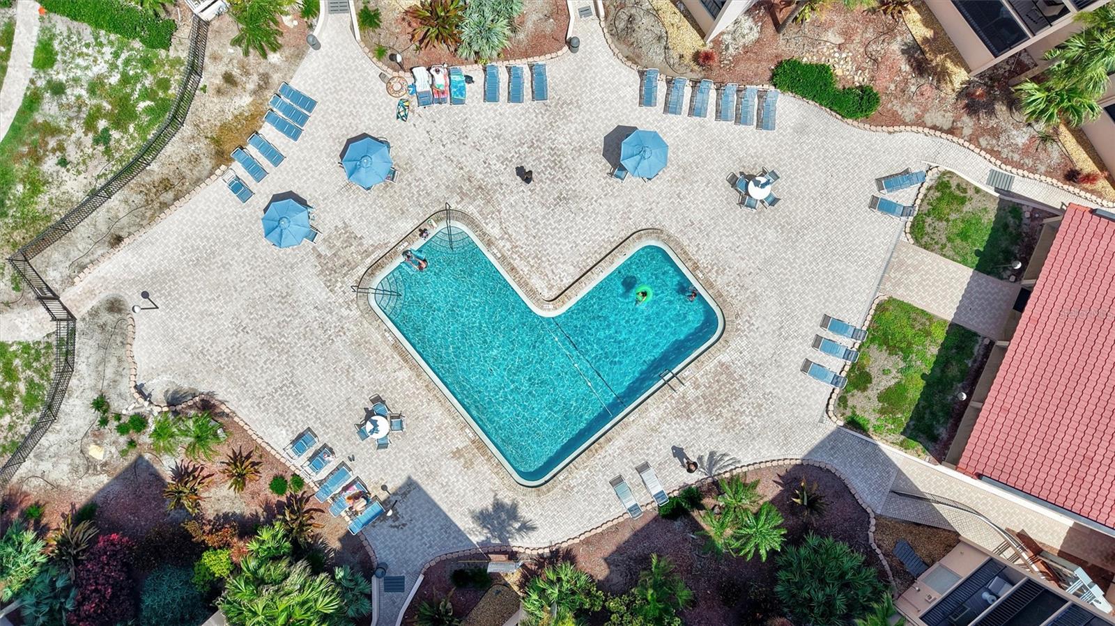 SIESTA BREAKERS - Residential