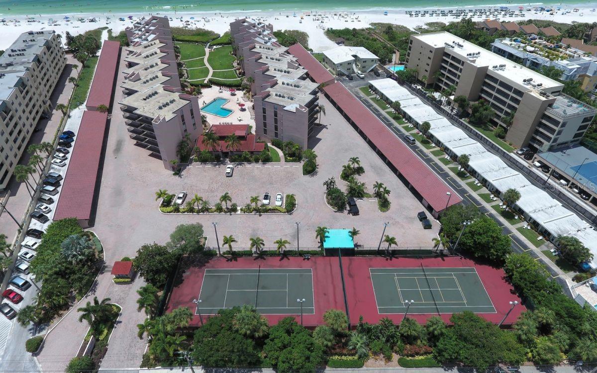 SIESTA BREAKERS - Residential