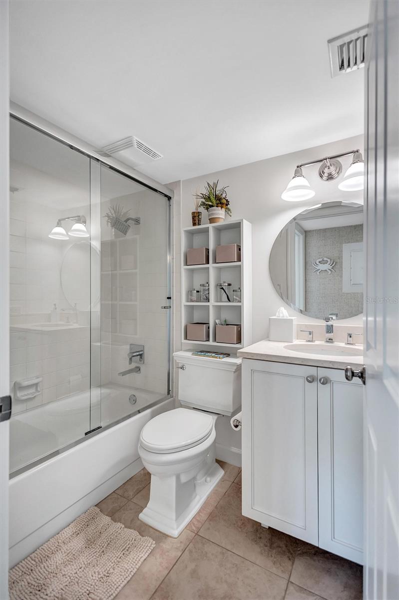 SIESTA BREAKERS - Residential