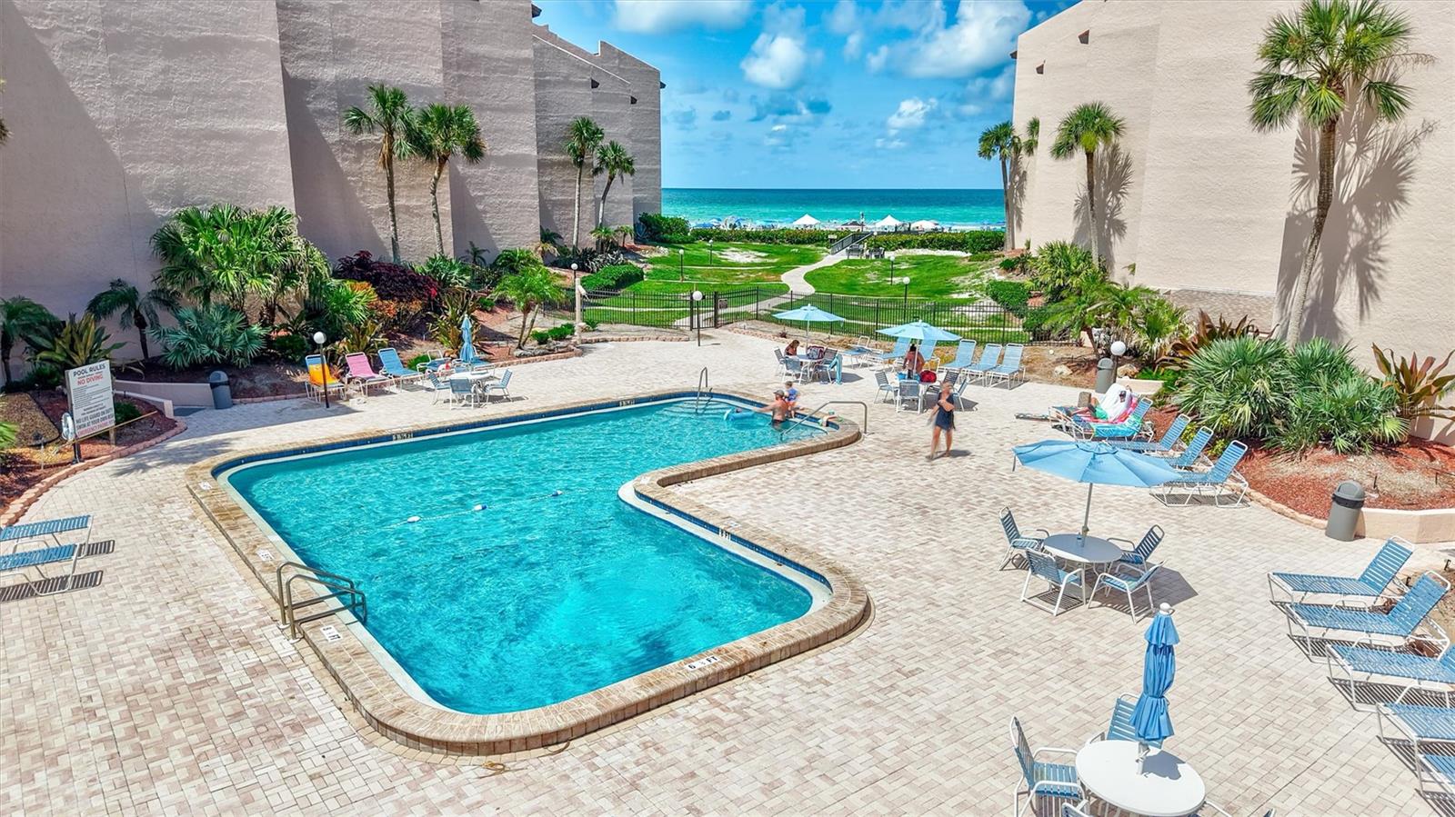 SIESTA BREAKERS - Residential