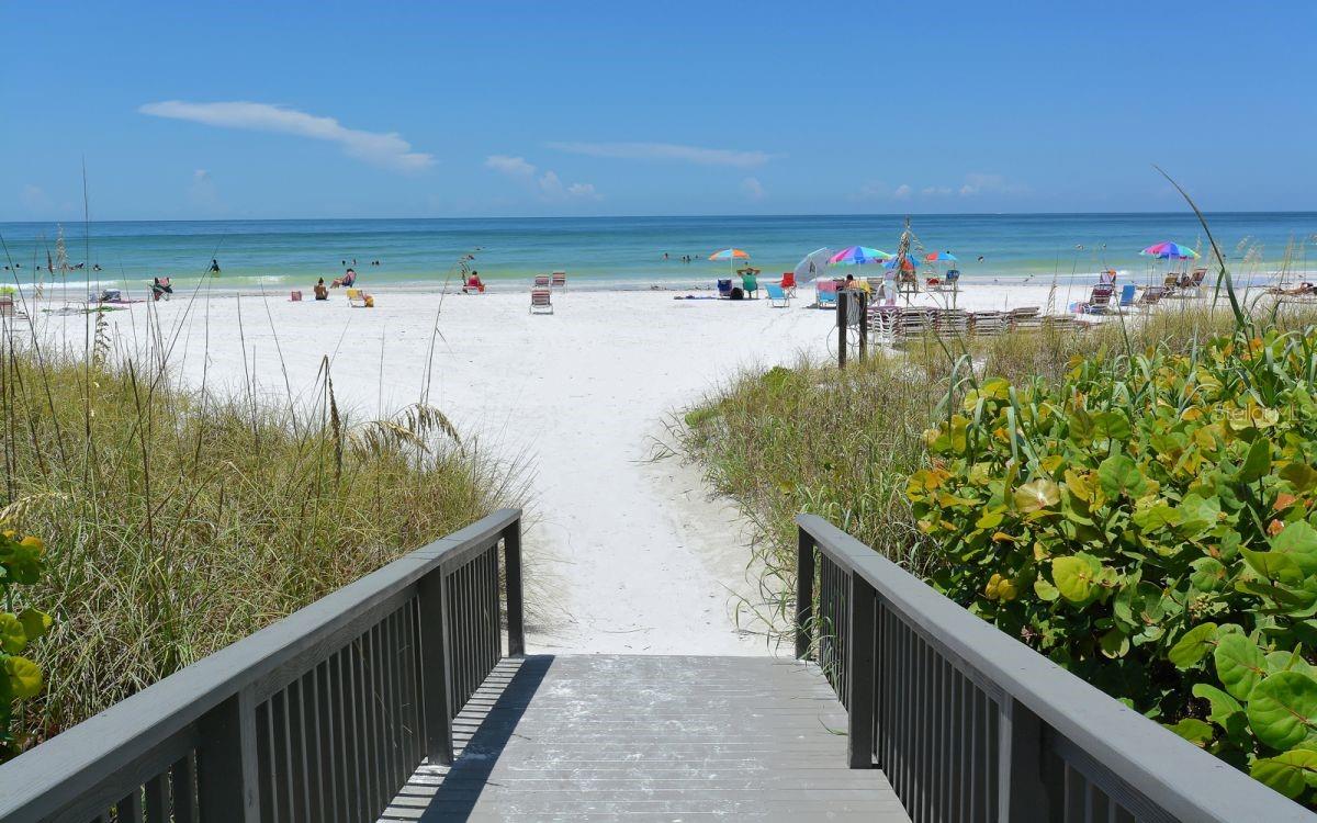 SIESTA BREAKERS - Residential