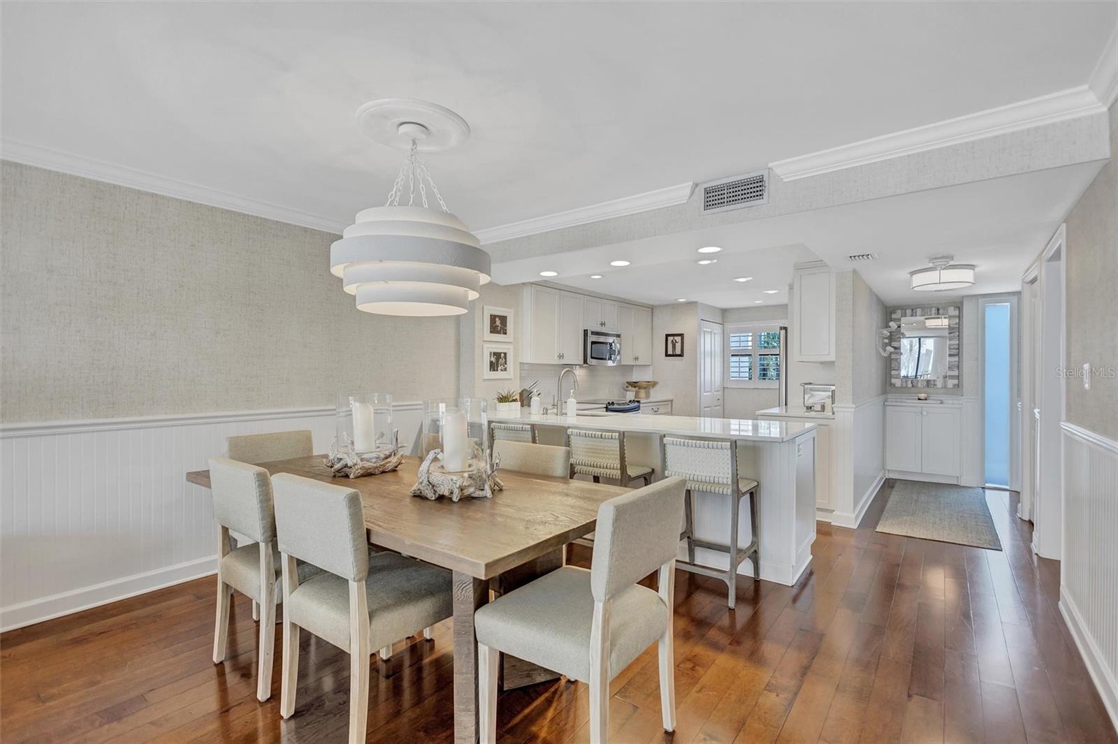 SIESTA BREAKERS - Residential