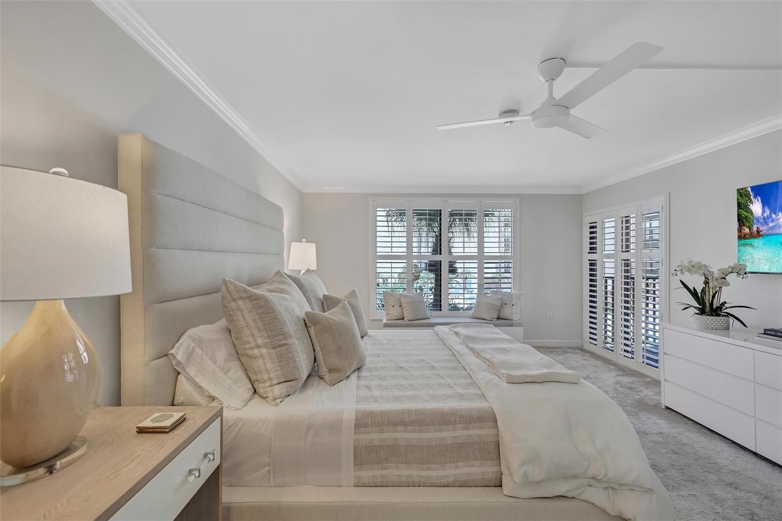 SIESTA BREAKERS - Residential