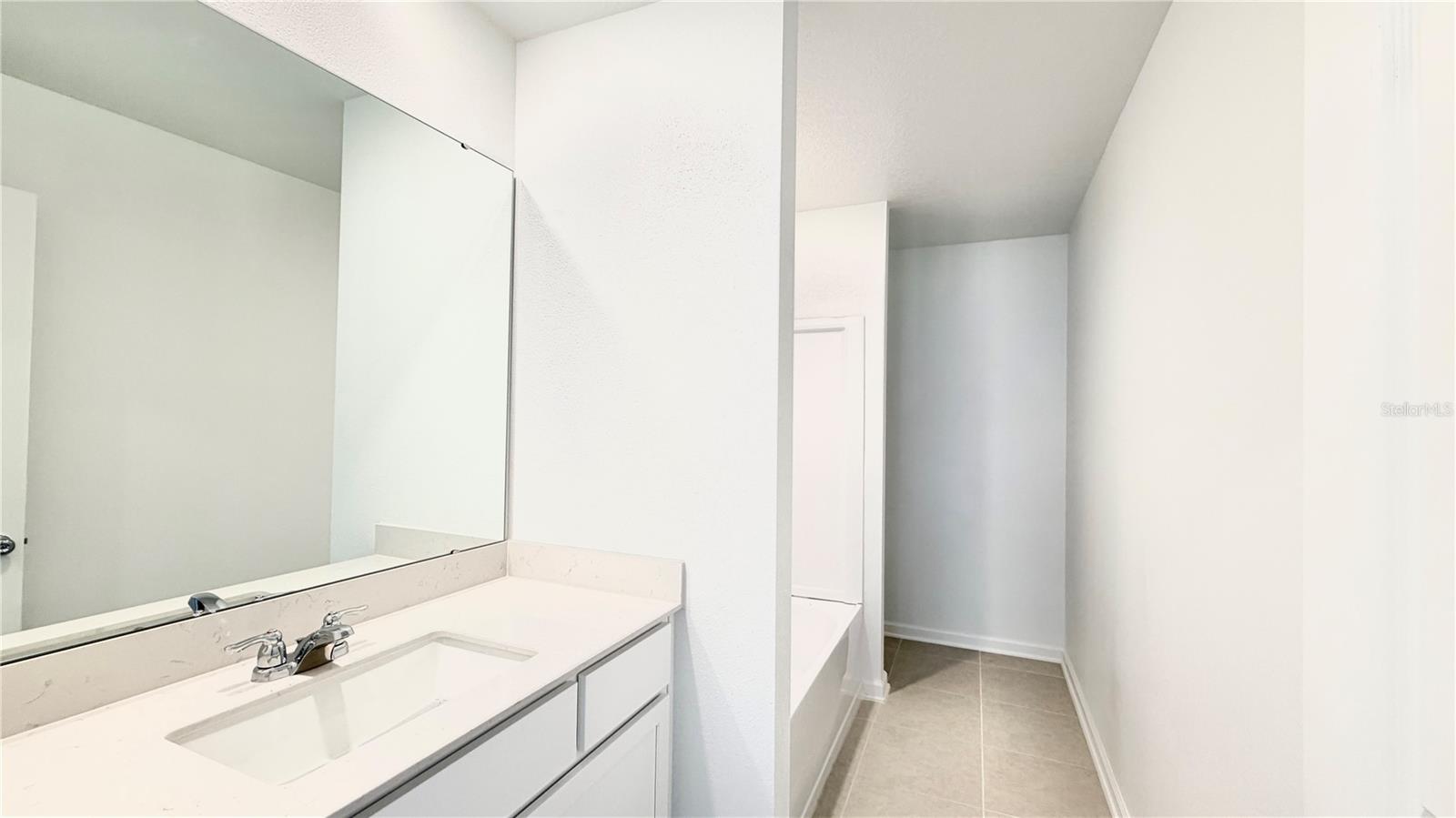 HUNT CLUB/LK WALES PH 1 - Residential Lease