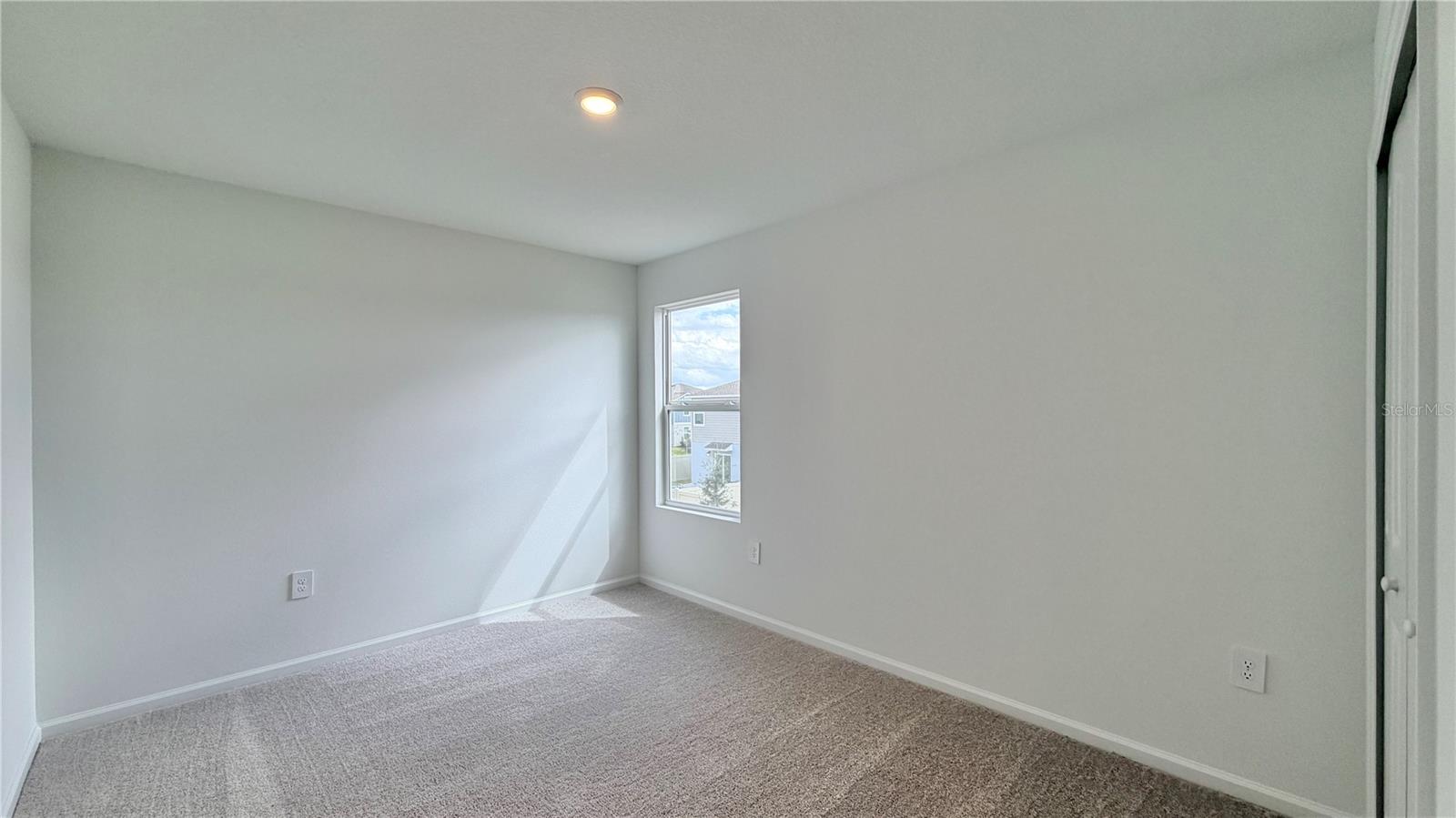 HUNT CLUB/LK WALES PH 1 - Residential Lease