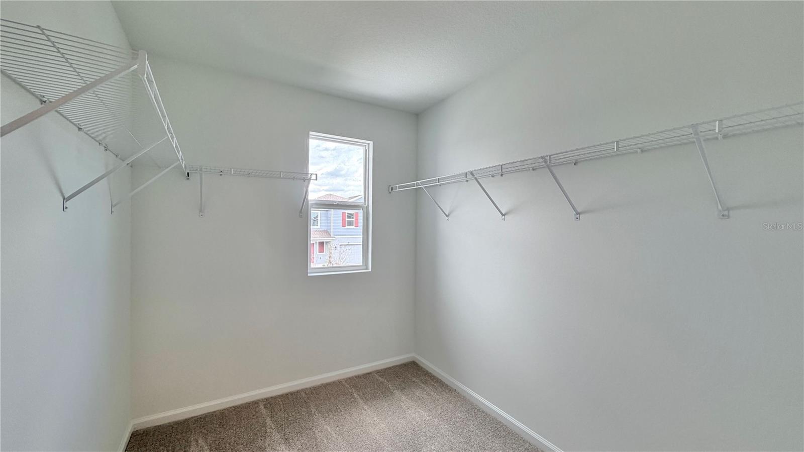 HUNT CLUB/LK WALES PH 1 - Residential Lease