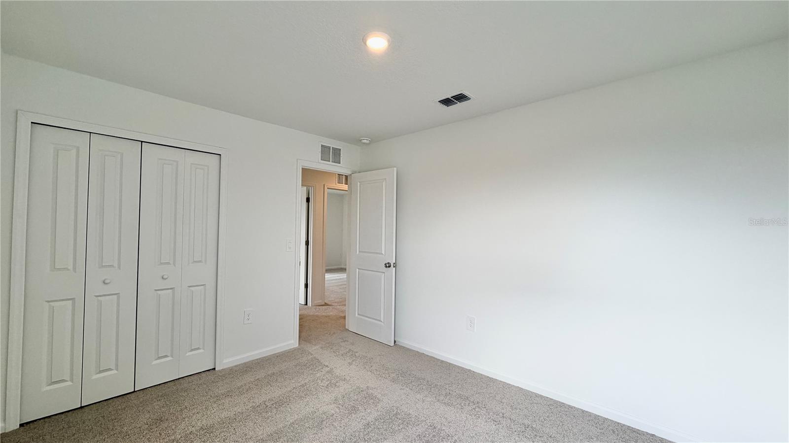 HUNT CLUB/LK WALES PH 1 - Residential Lease