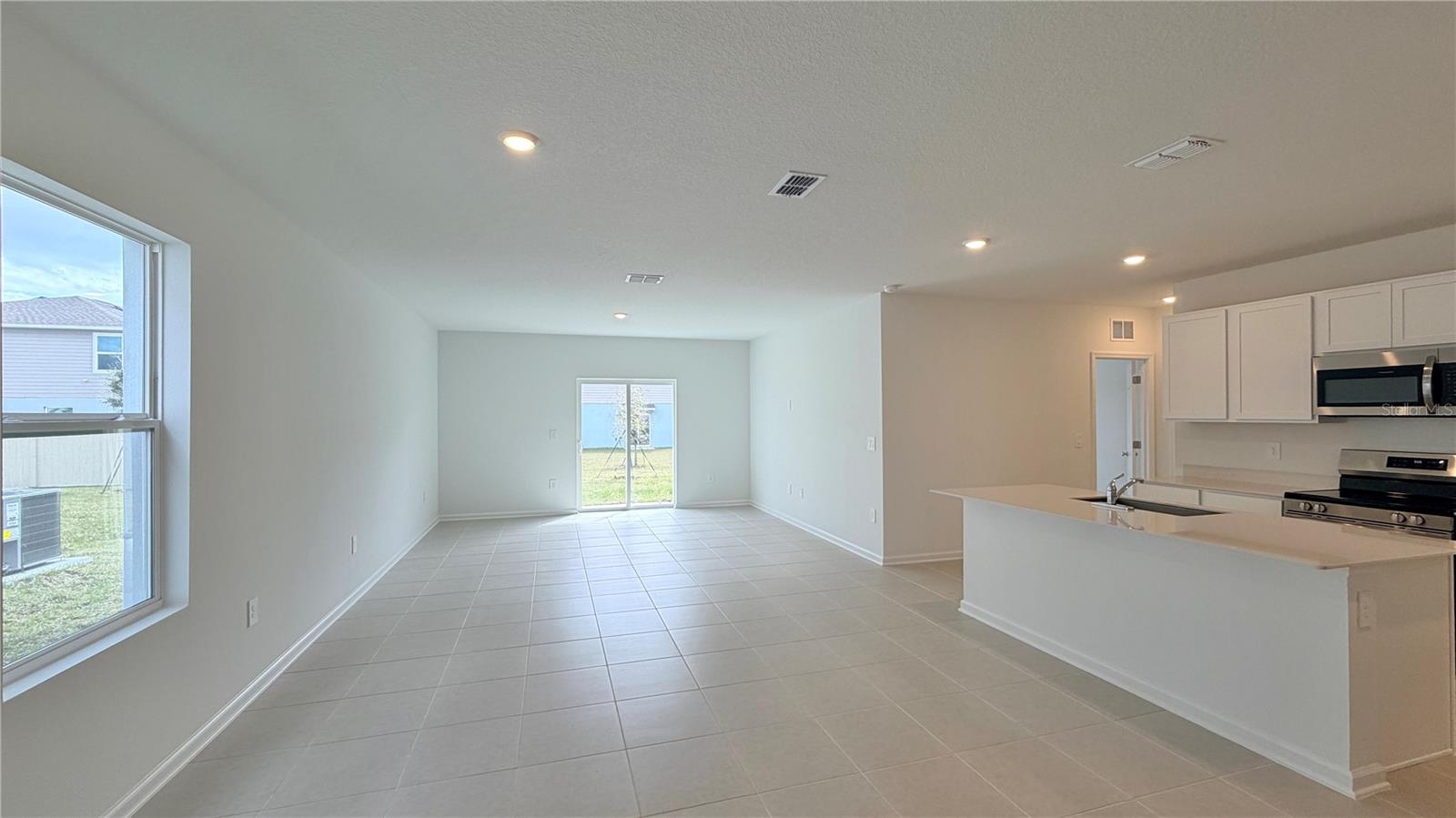 HUNT CLUB/LK WALES PH 1 - Residential Lease