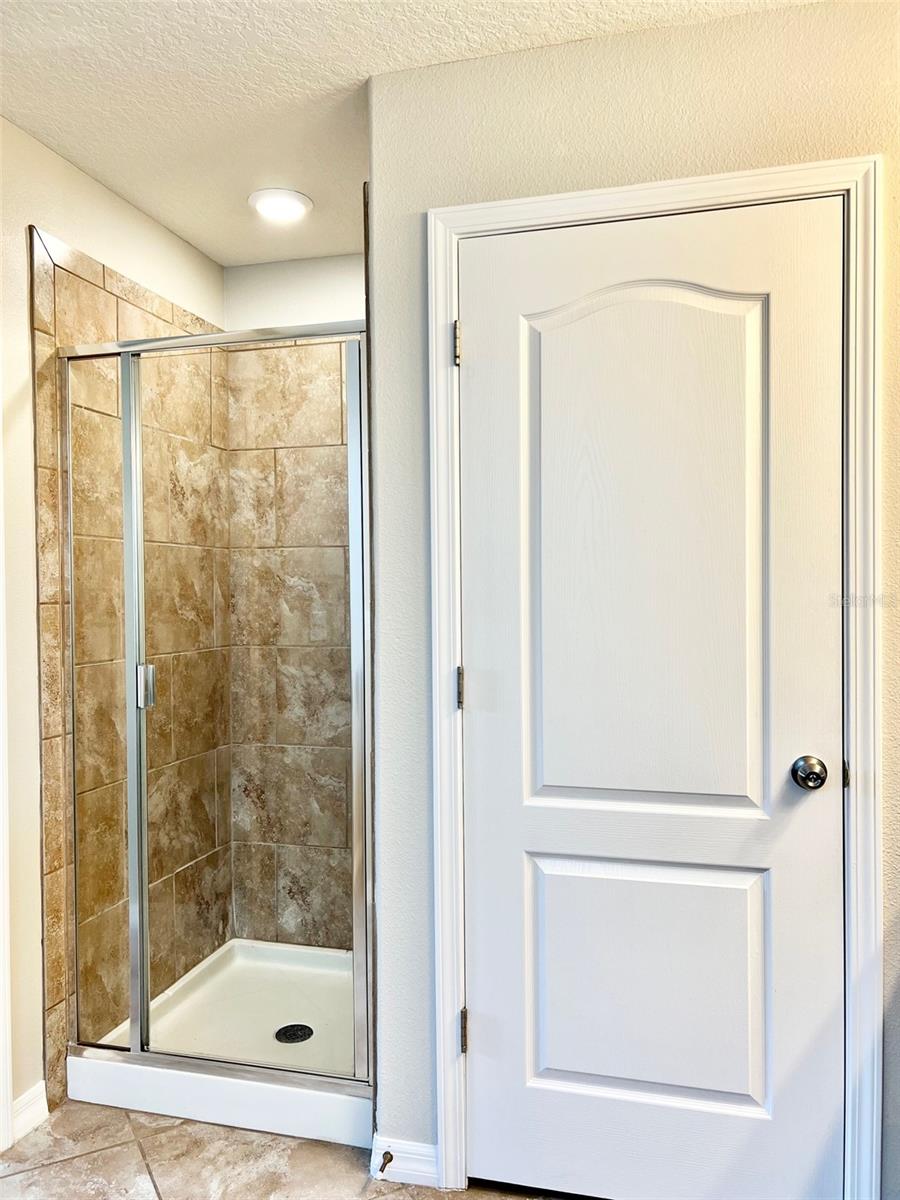 CHAMPIONS CLUB CONDO PH 3 - Residential Lease