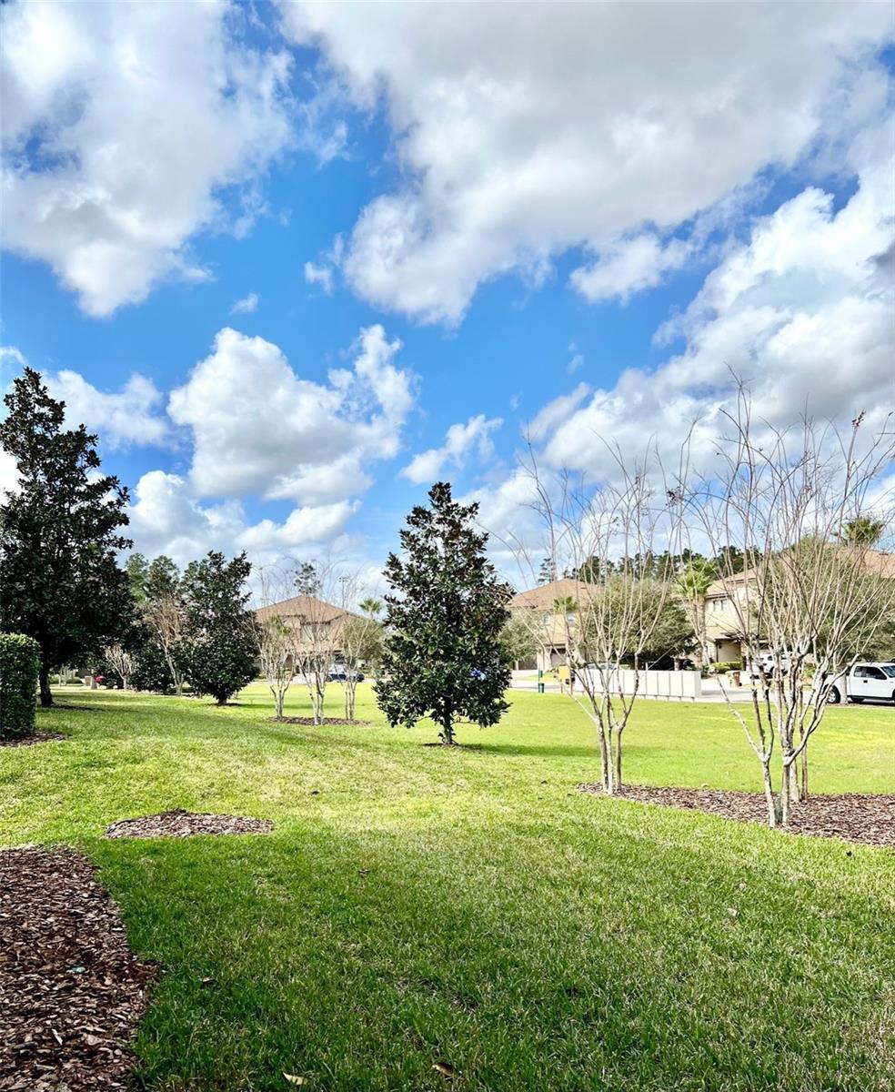 CHAMPIONS CLUB CONDO PH 3 - Residential Lease