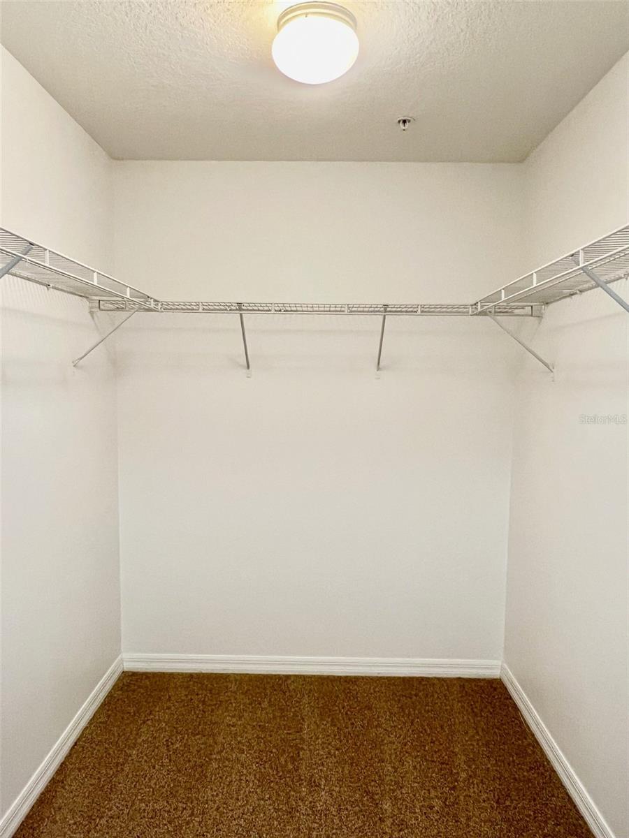 CHAMPIONS CLUB CONDO PH 3 - Residential Lease