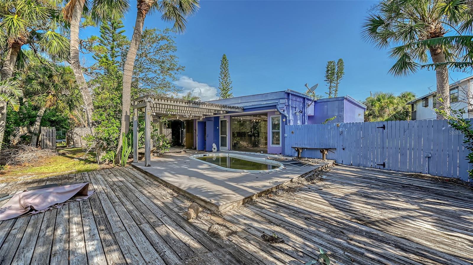 SARASOTA BEACH - Land