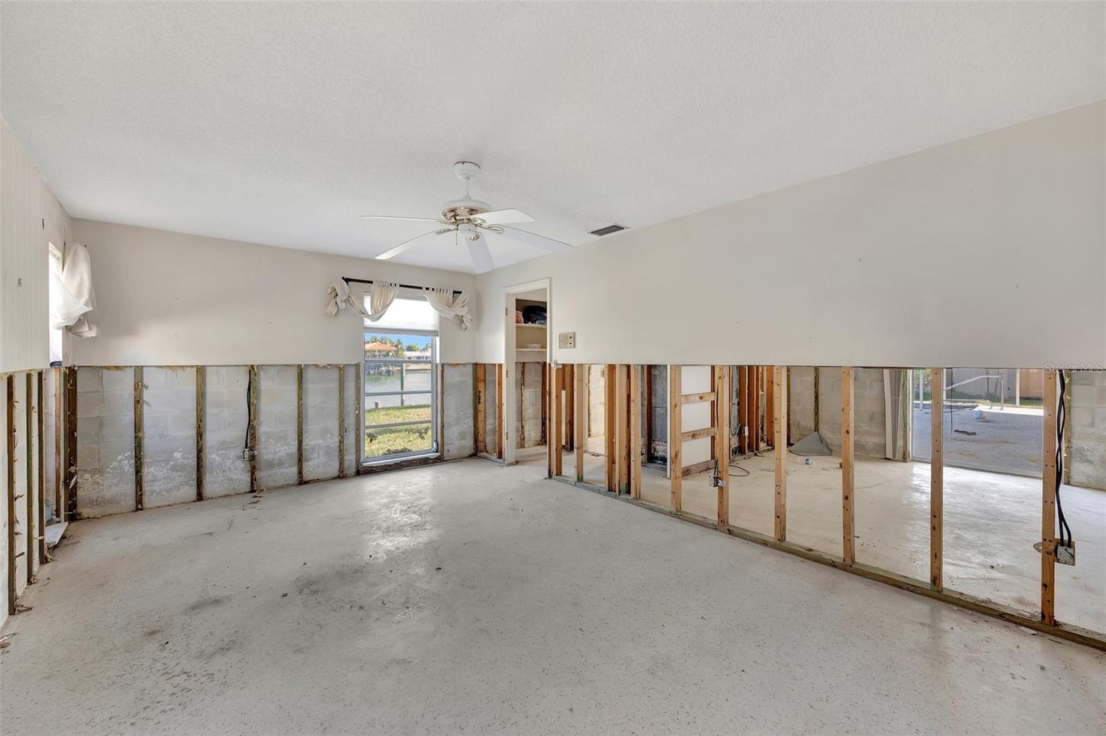 ISLAND ESTATES OF CLEARWATER - Residential