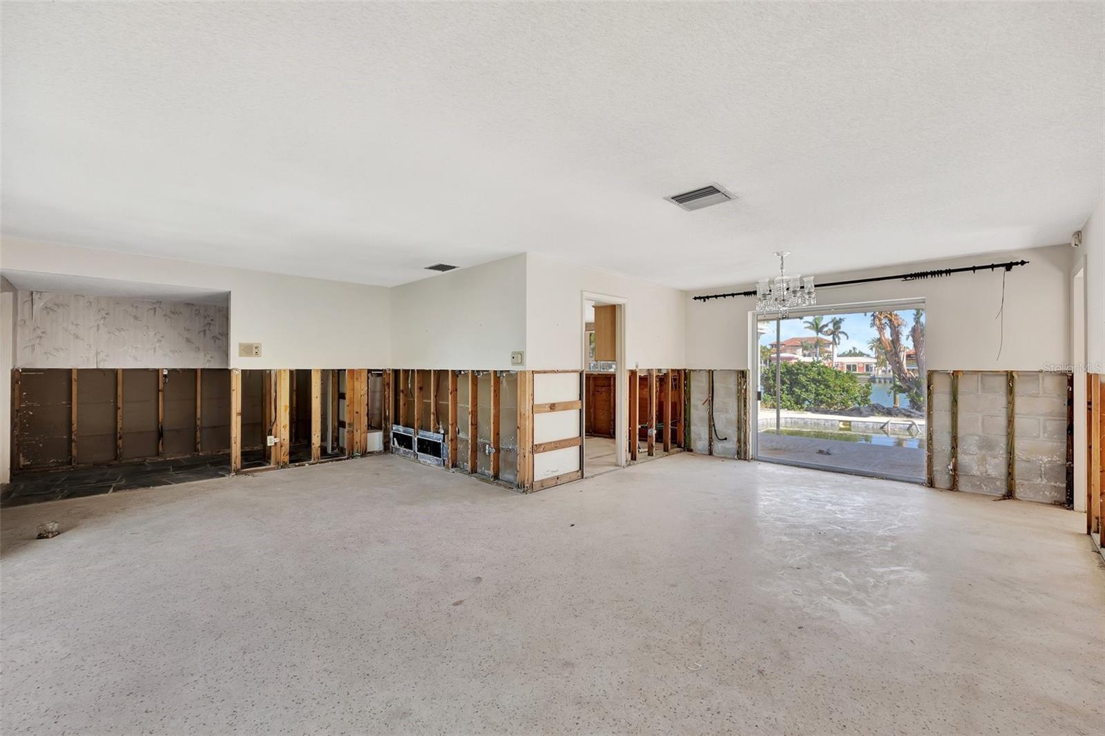 ISLAND ESTATES OF CLEARWATER - Residential